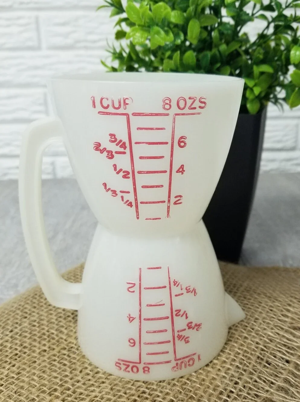 Vintage Tupperware Dual Sided Measuring Cup With Spout